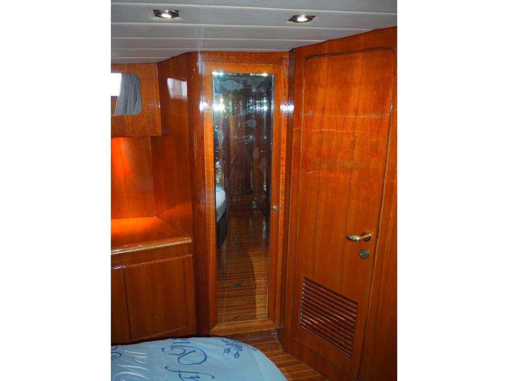 Aft cabin, Accommodation